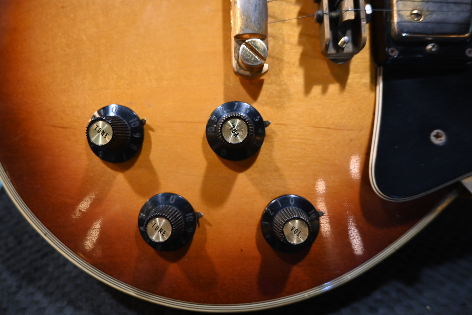 Gibson Les Paul Custom 1975 - Tobacco Burst Guitar #1001 - Danville Music