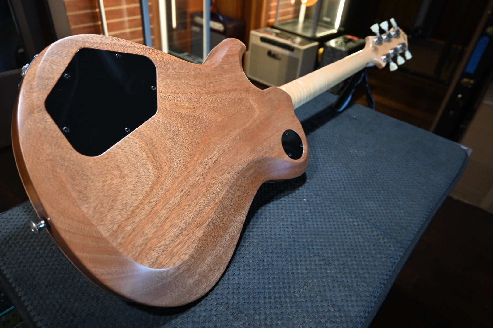 Knaggs Kenai 2025 - Crème Satin Guitar #2333 - Danville Music