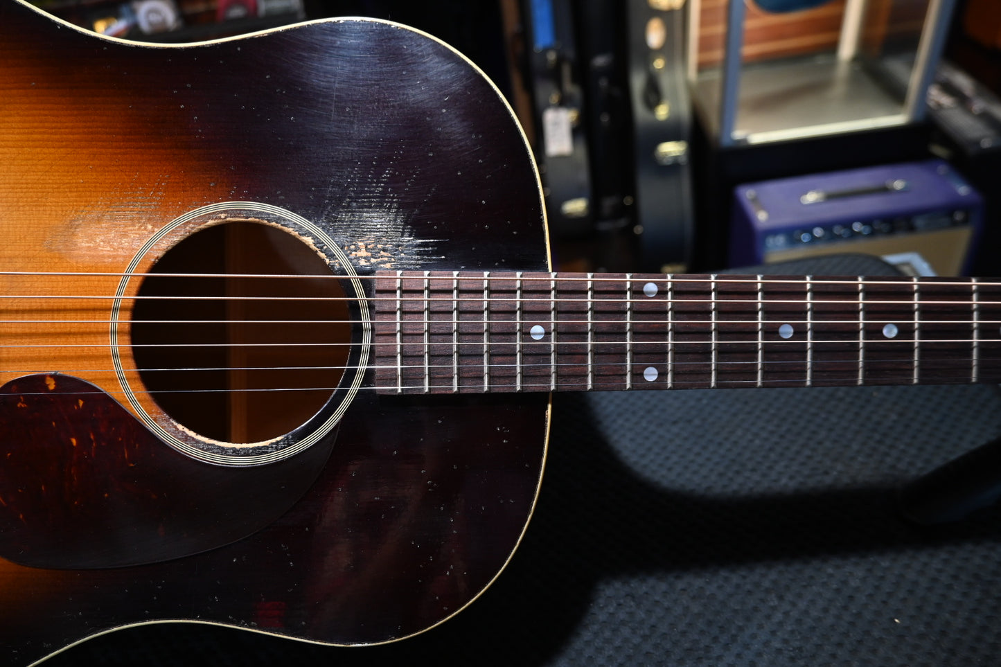 Gibson Custom Shop 1942 Banner J-45 Heavy Aged - Vintage Sunburst Guitar #5016 - Danville Music