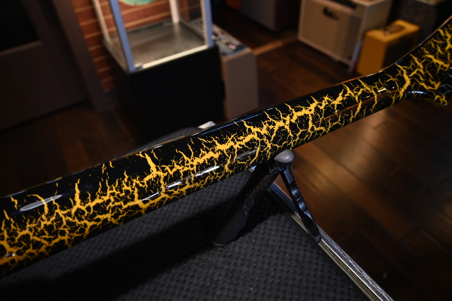 Jackson Custom Shop Randy Rhoads RR24 2H FR 2024 - Black Yellow Crackle Guitar #3862 - Danville Music