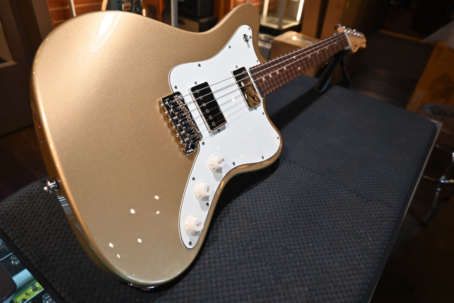 Suhr Classic JM HH Gotoh 510 - Gold Guitar #2237 - Danville Music