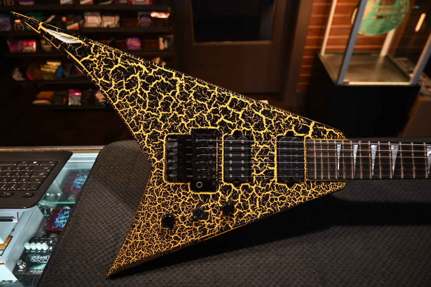 Jackson Custom Shop Randy Rhoads RR24 2H FR 2024 - Black Yellow Crackle Guitar #3862 - Danville Music