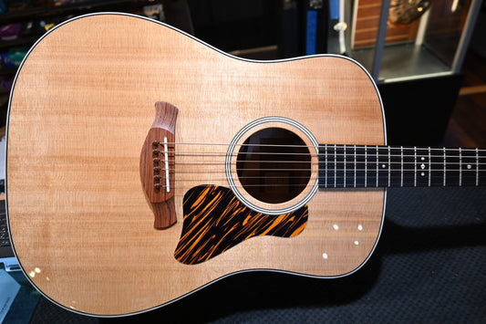 Taylor Gold Label 510e Guitar #6086