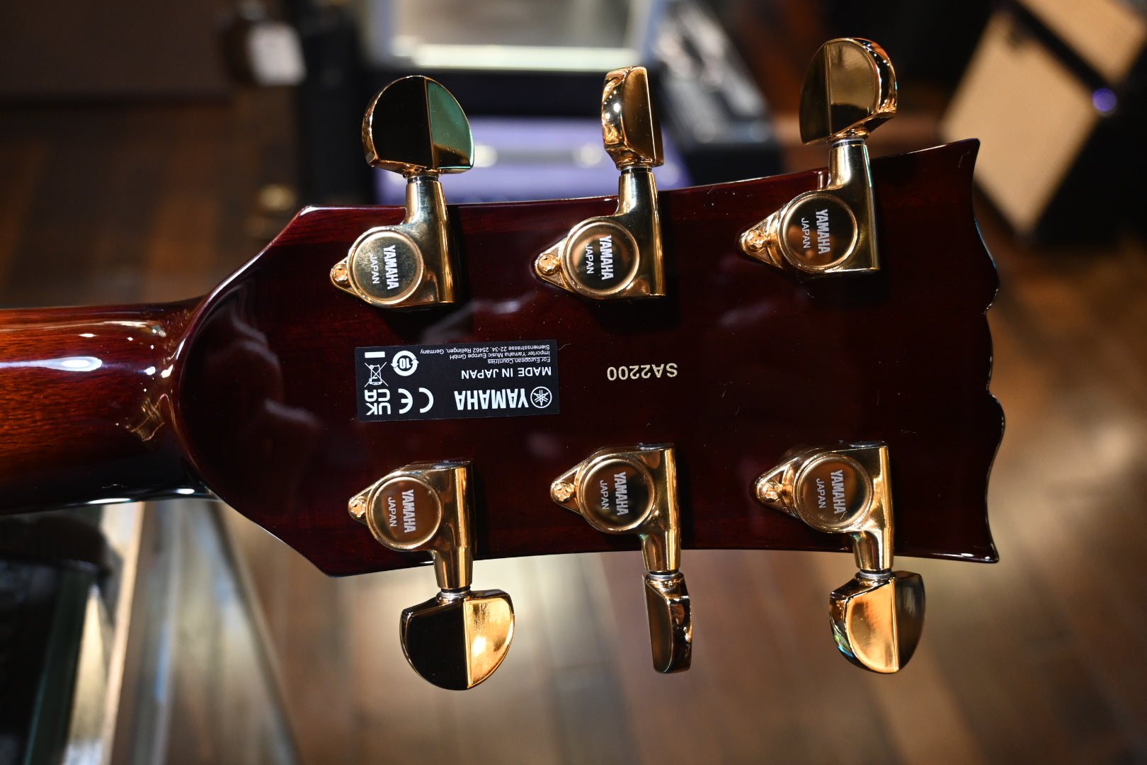 Yamaha SA2200 Violin Sunburst Guitar 052E | Danville Music