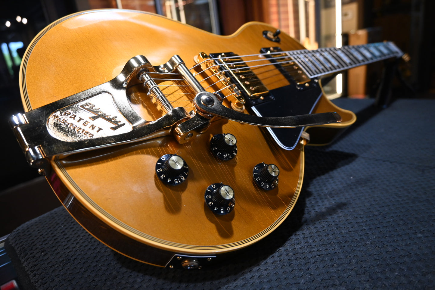 Gibson Custom Shop 1968 Les Paul Standard Reissue Bigsby Ultra Light Aged - Double Gold Guitar #1138 - Danville Music