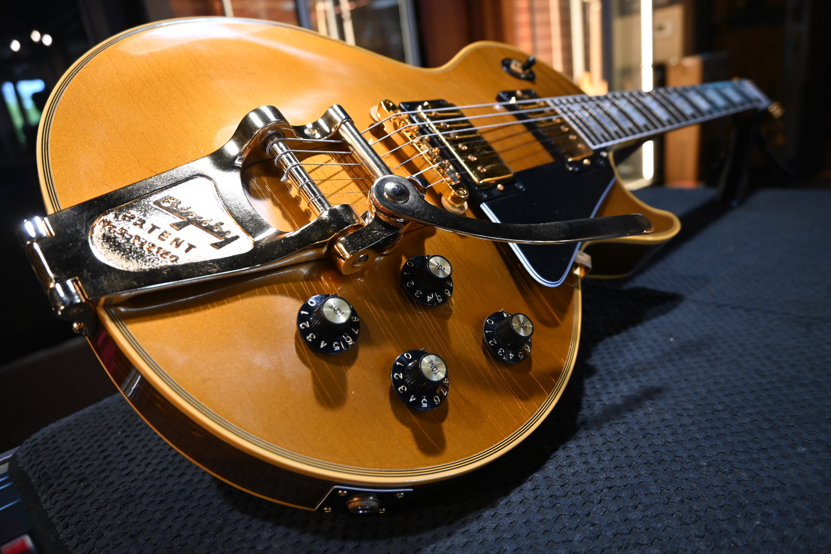 Gibson Custom Shop 1968 Les Paul Standard Reissue Bigsby Ultra Light Aged - Double Gold Guitar #1138 - Danville Music