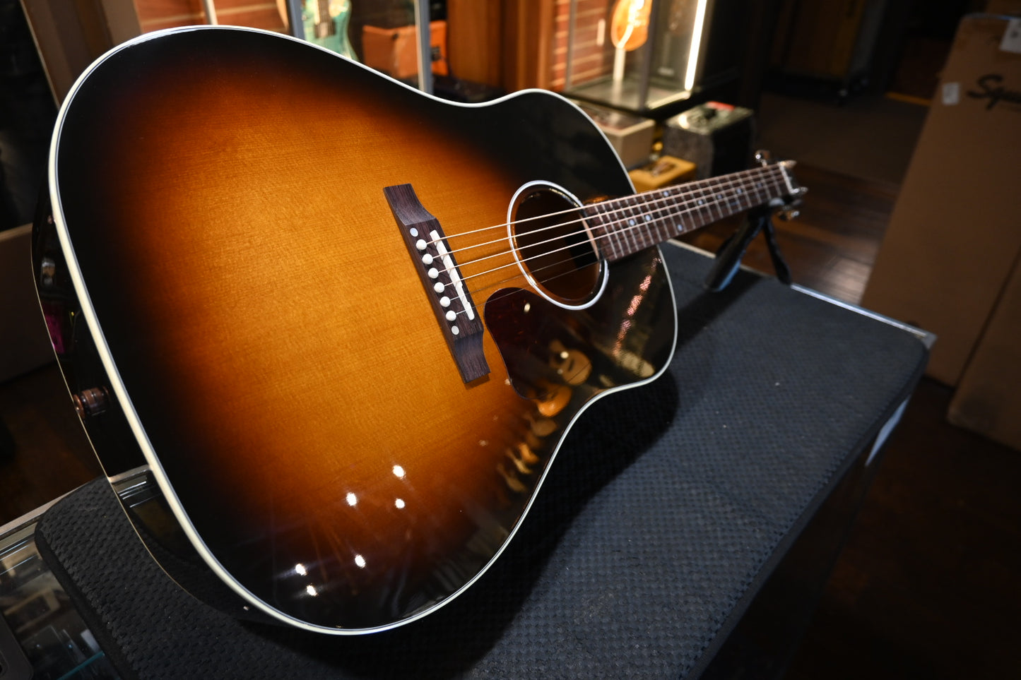 Gibson J-45 Standard - Vintage Sunburst Guitar #6135