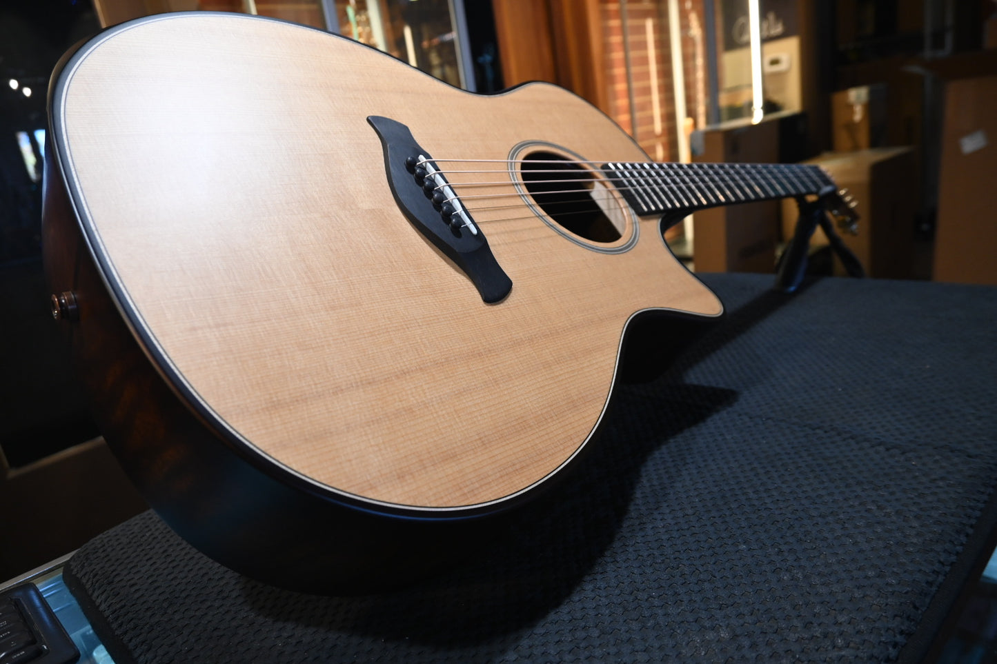 Taylor Custom Builder’s Edition GA Torrefied Spruce/AA Walnut Guitar #5081