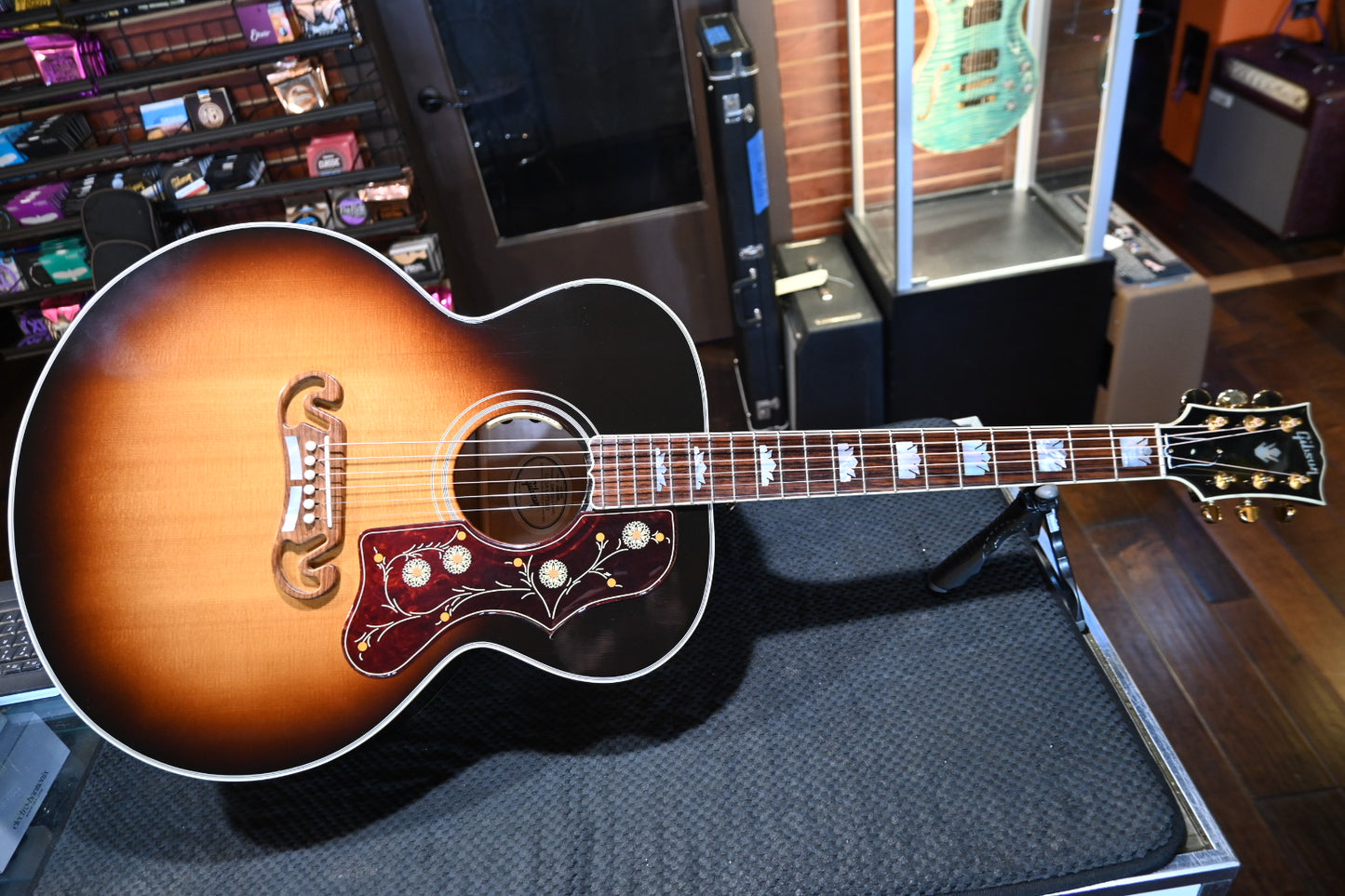 Gibson SJ-200 Standard 2018 - Tri Burst Guitar #7010 - Danville Music