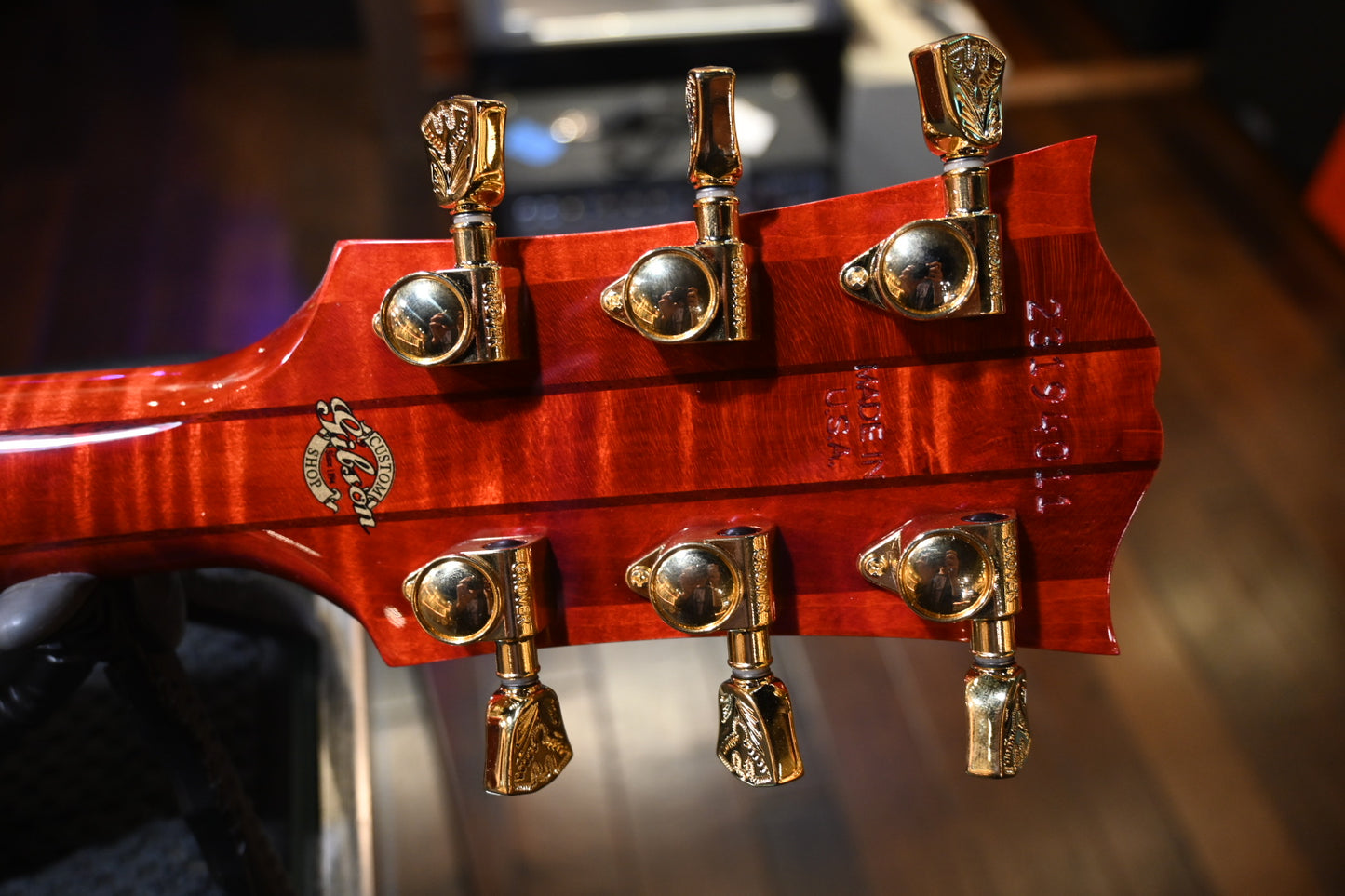 Gibson Custom Shop Doves in Flight - Antique Natural Guitar #4011