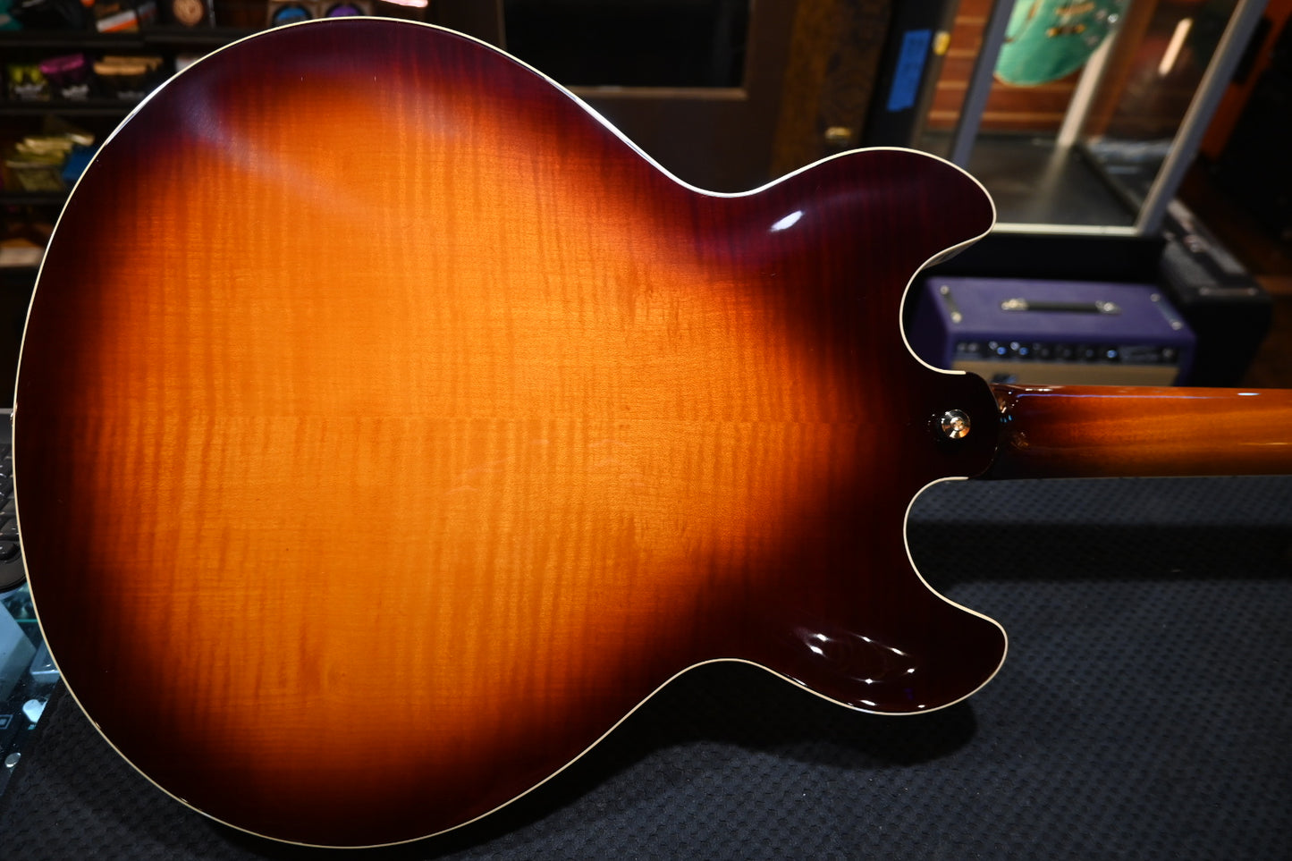 Yamaha SA2200 - Violin Sunburst Guitar #052E