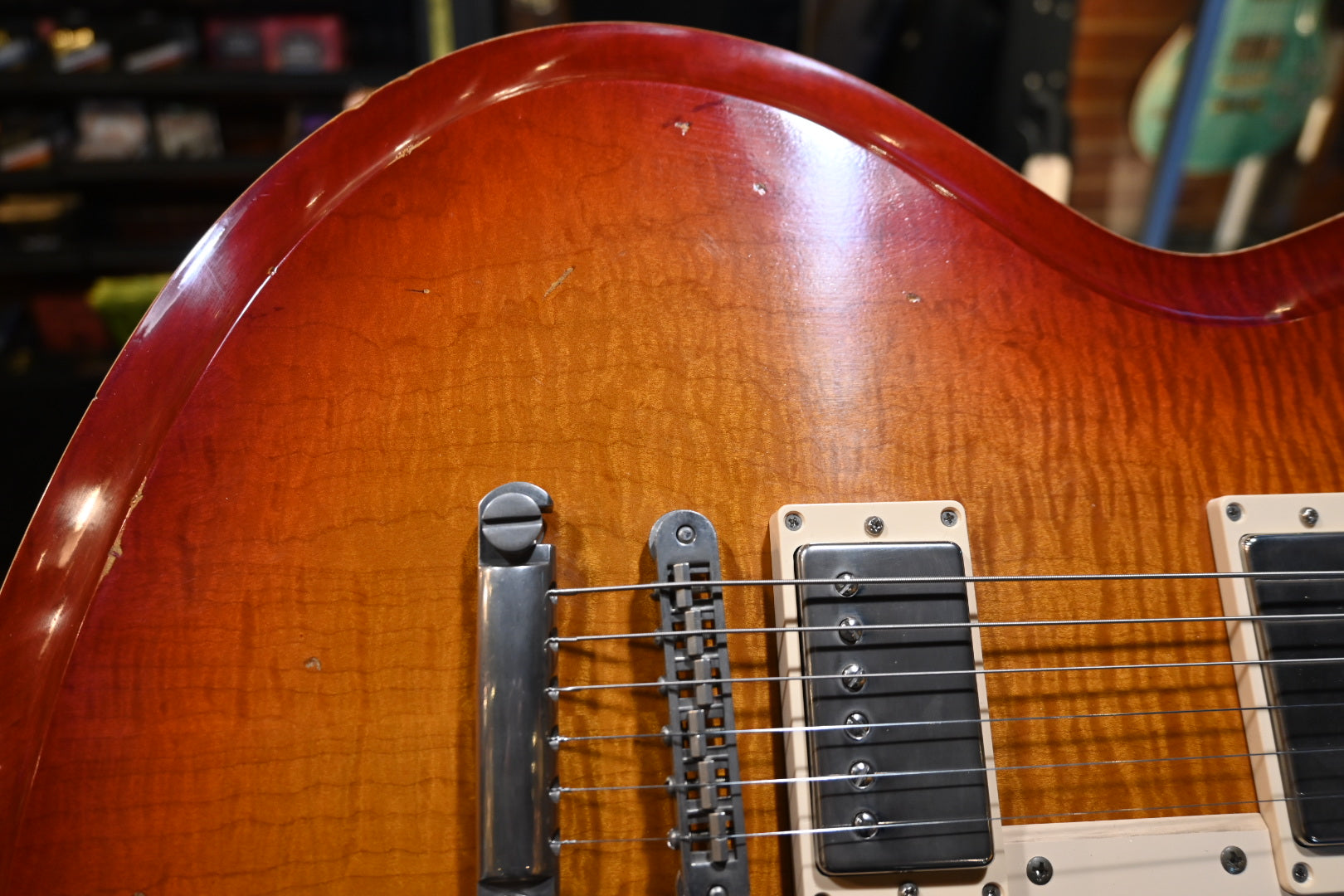 Novo Chambered Serus H2 Dealer Limited - Faded Cherry Burst Guitar #6302 - Danville Music