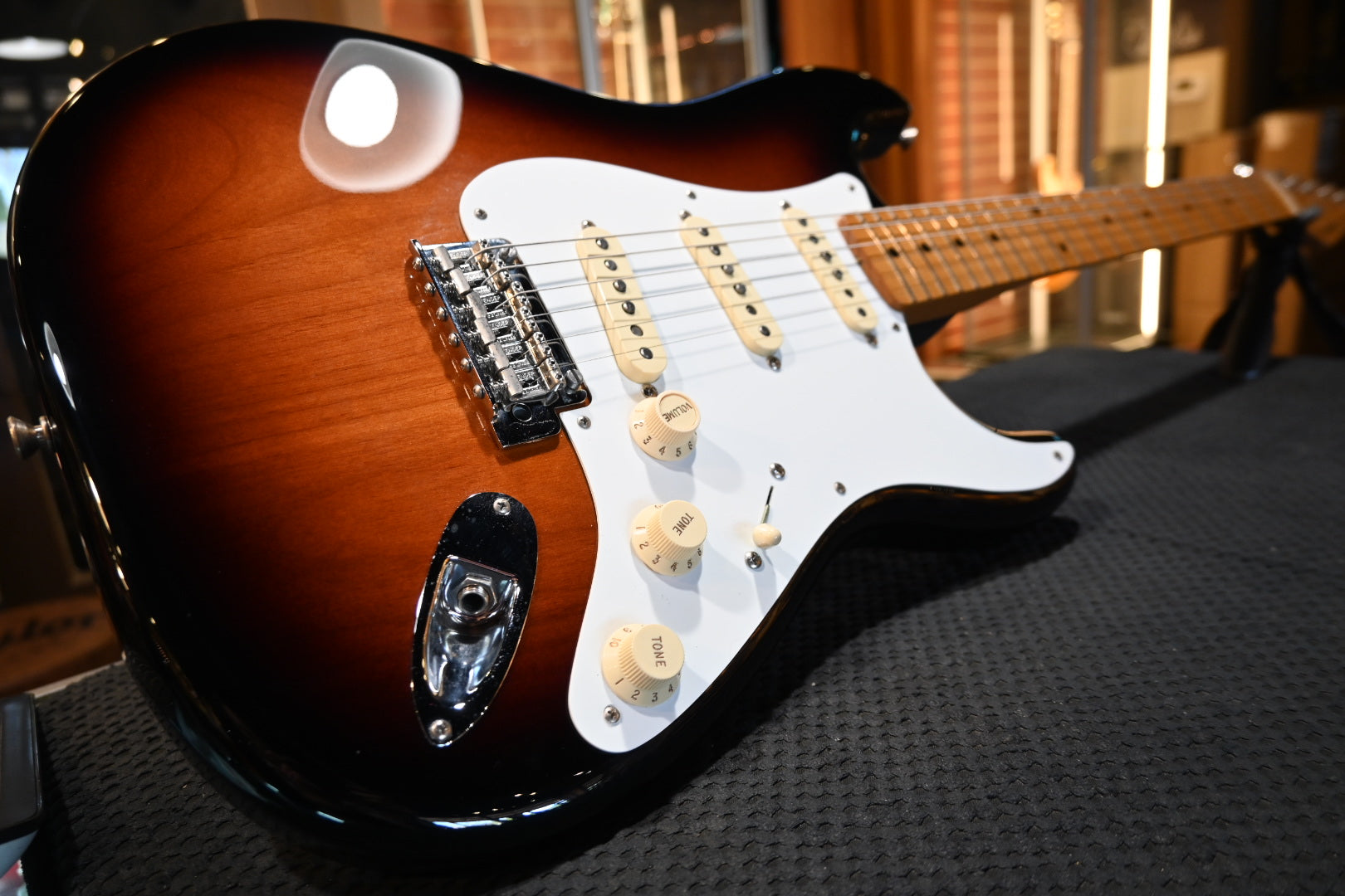 Fender Vintera Stratocaster 2019 - 3-Tone Sunburst Guitar #3920 - Danville Music