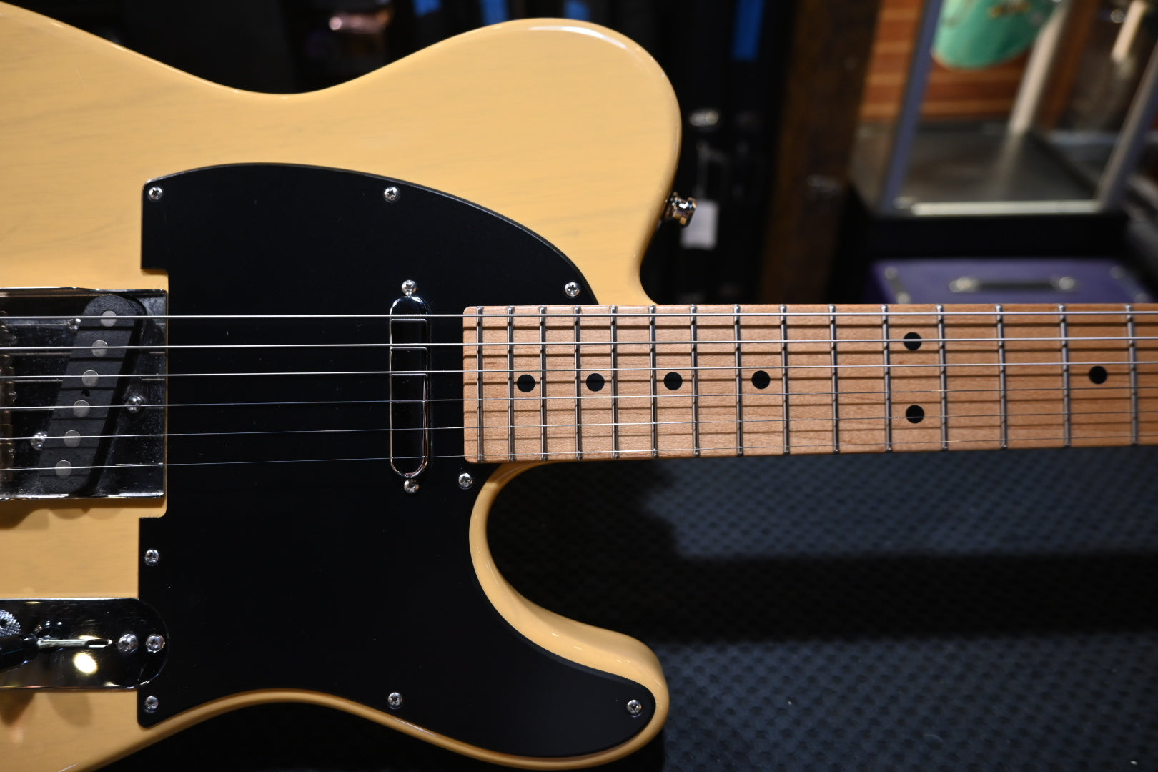 Tom Anderson T Icon 2018 - Translucent Butterscotch Guitar #618A - Danville Music