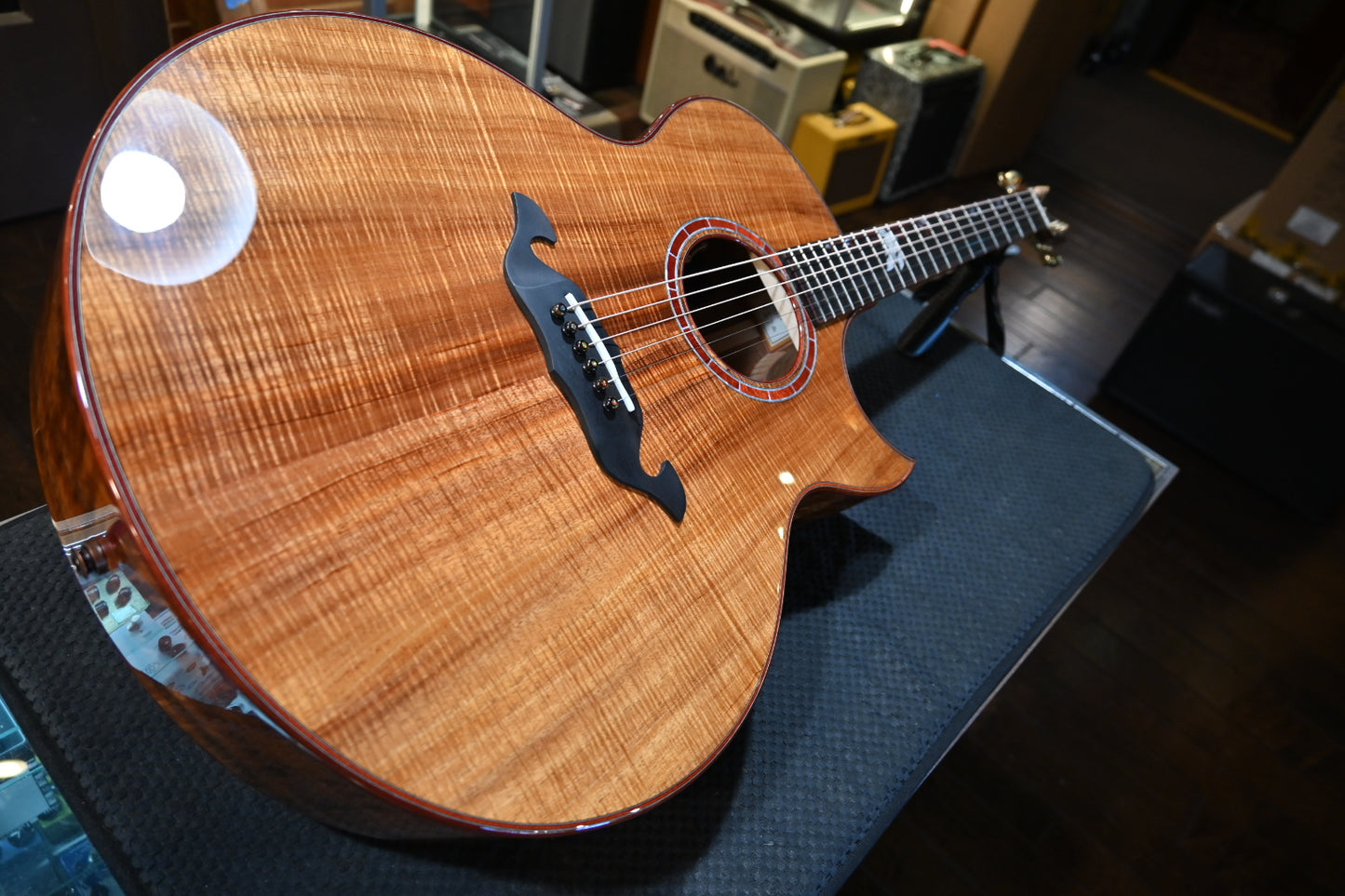 Taylor Custom Jumbo Koa/Koa Catch #6 - Natural Guitar #6092