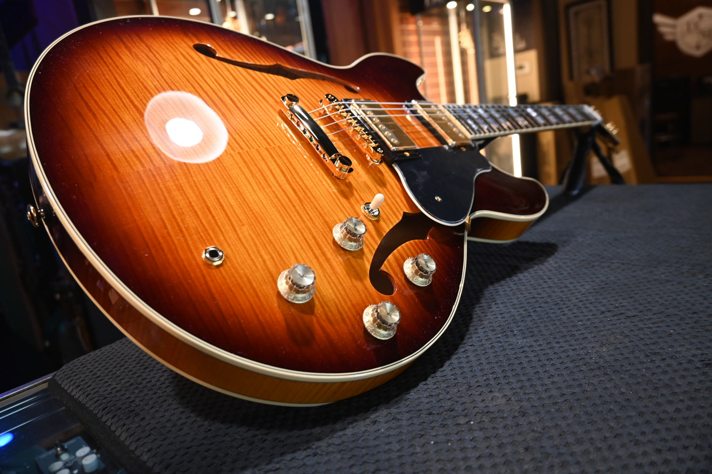 Yamaha SA2200 - Violin Sunburst Guitar