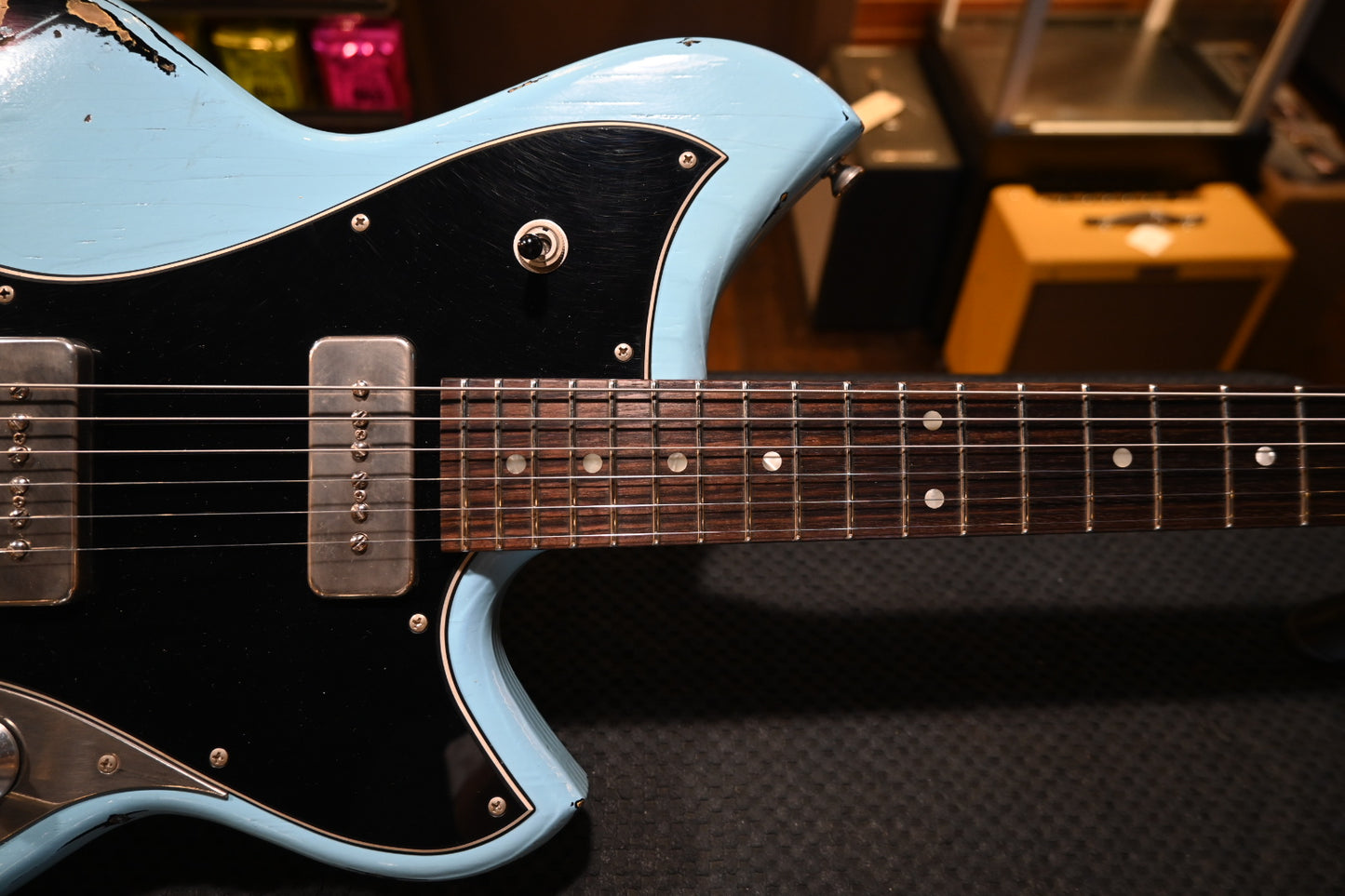 Novo Serus J Limited - Daphne Blue over '64 3-Tone Burst Guitar #6604