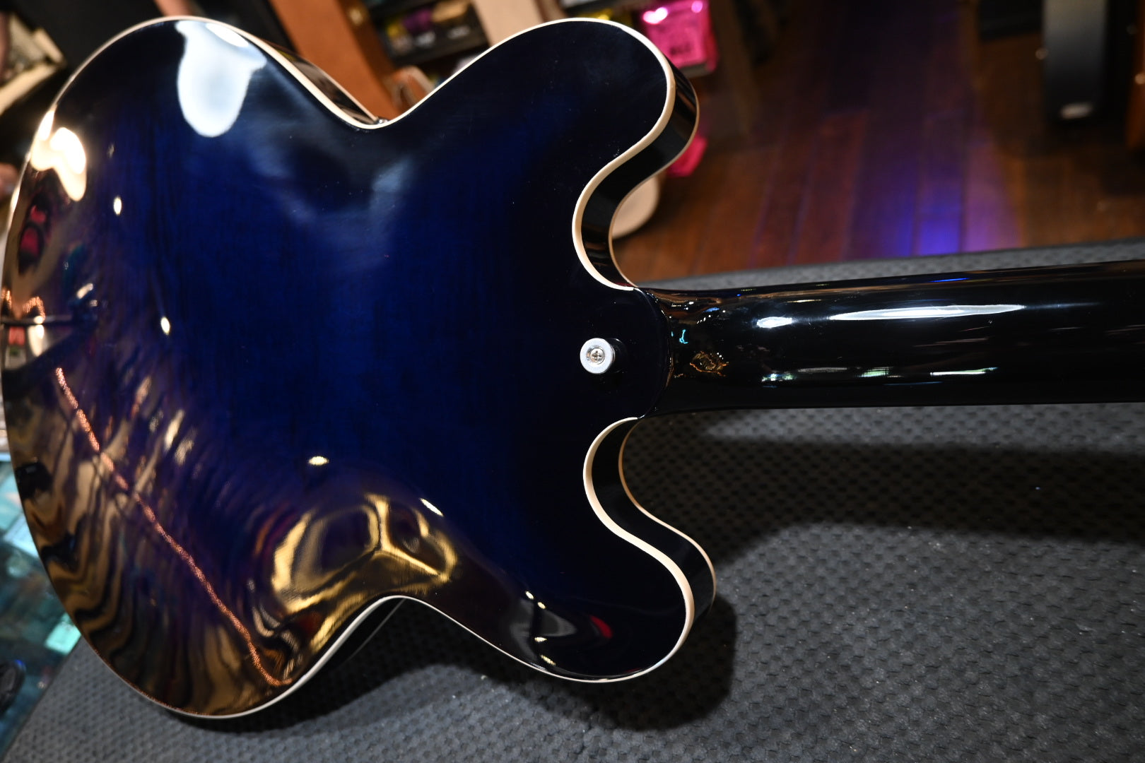Gibson ES-335 Figured Deep Ocean Burst Guitar 0087 | Danville Music