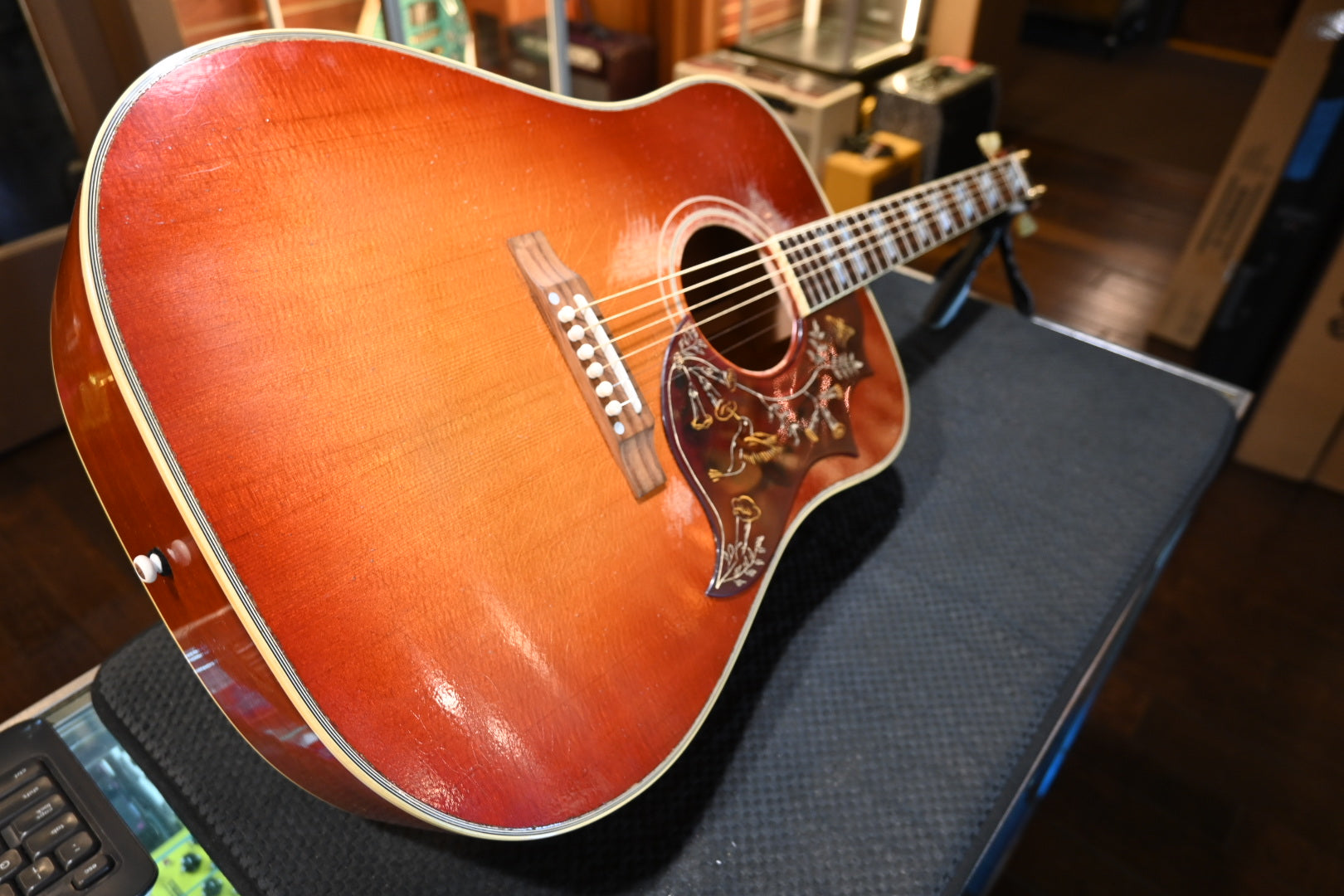 Gibson Custom Shop 1960 Hummingbird Heavy Aged 2025 - Washed Cherry Sunburst Guitar #5028 - Danville Music