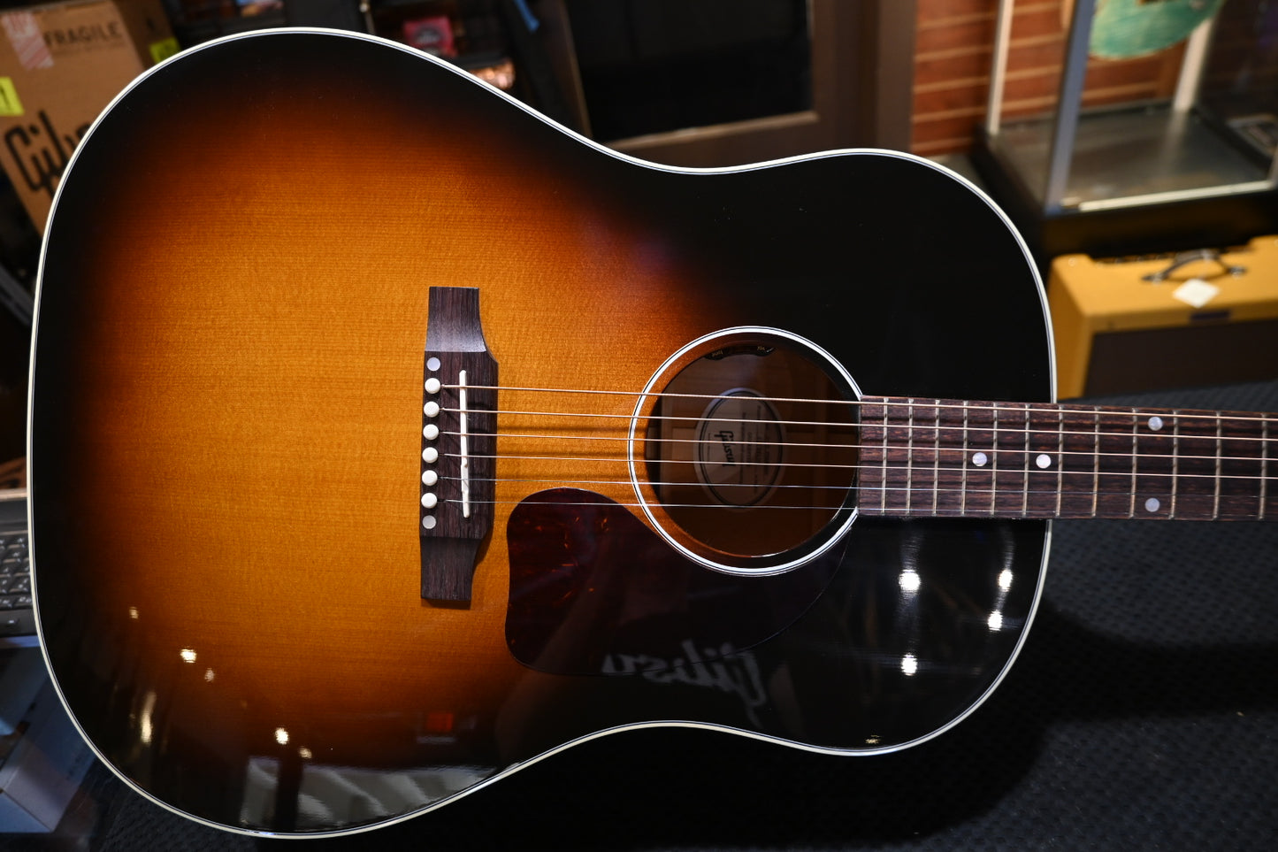 Gibson J-45 Standard - Vintage Sunburst Guitar #6135