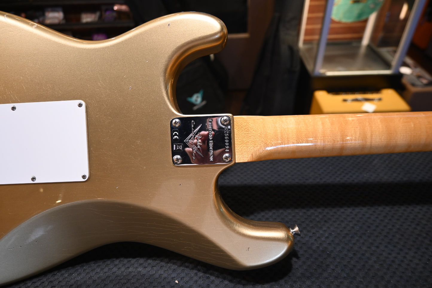 Fender Custom Shop LTD 1964 Stratocaster Journeyman 2022 - Aged Aztec Gold Guitar #0094 - Danville Music