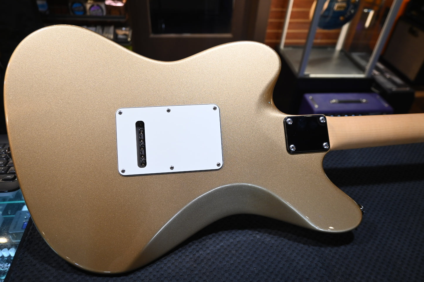Suhr Classic JM HH Gotoh 510 - Gold Guitar #2237 - Danville Music