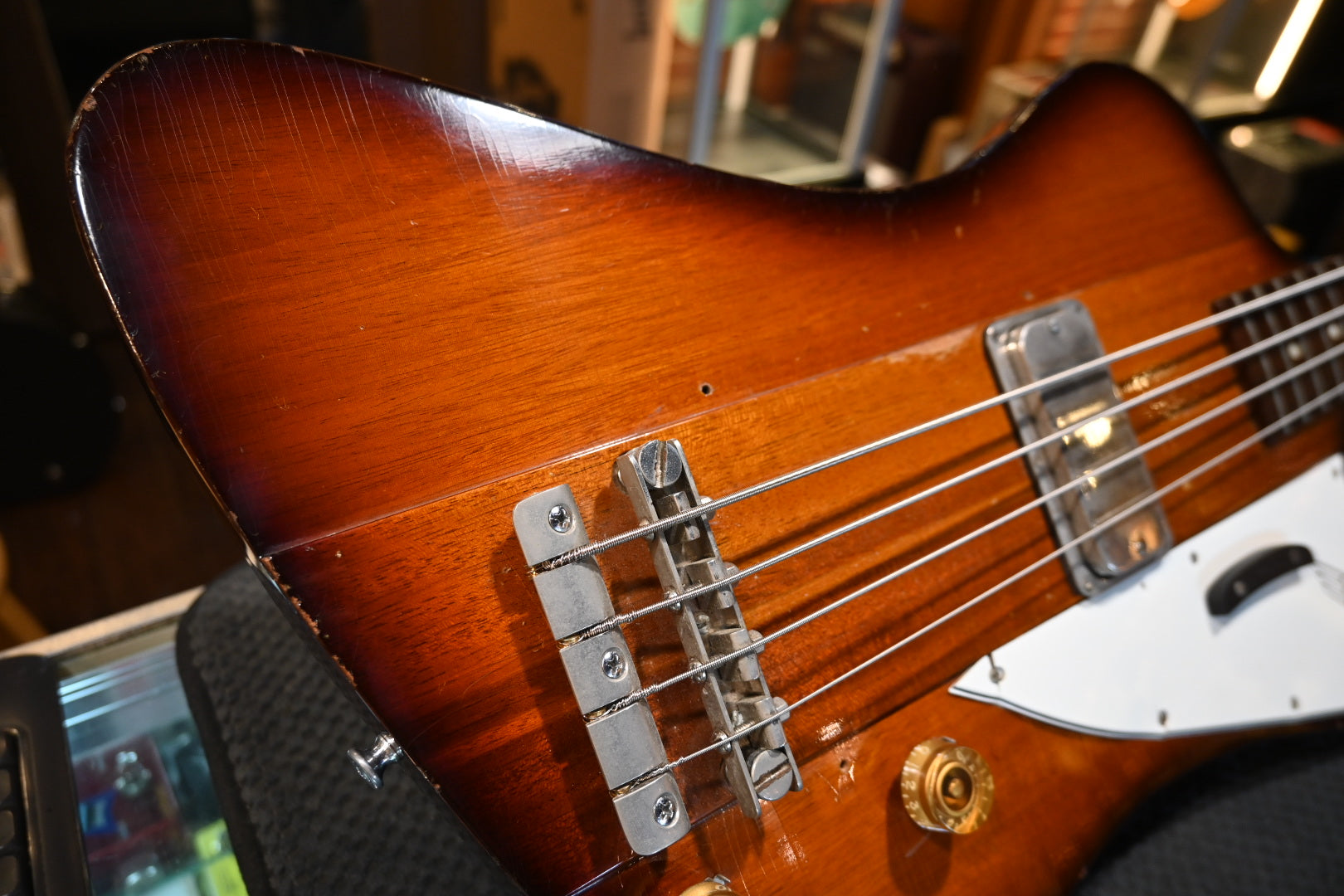 Gibson Thunderbird II 1964 - Sunburst Bass #0059 - Danville Music