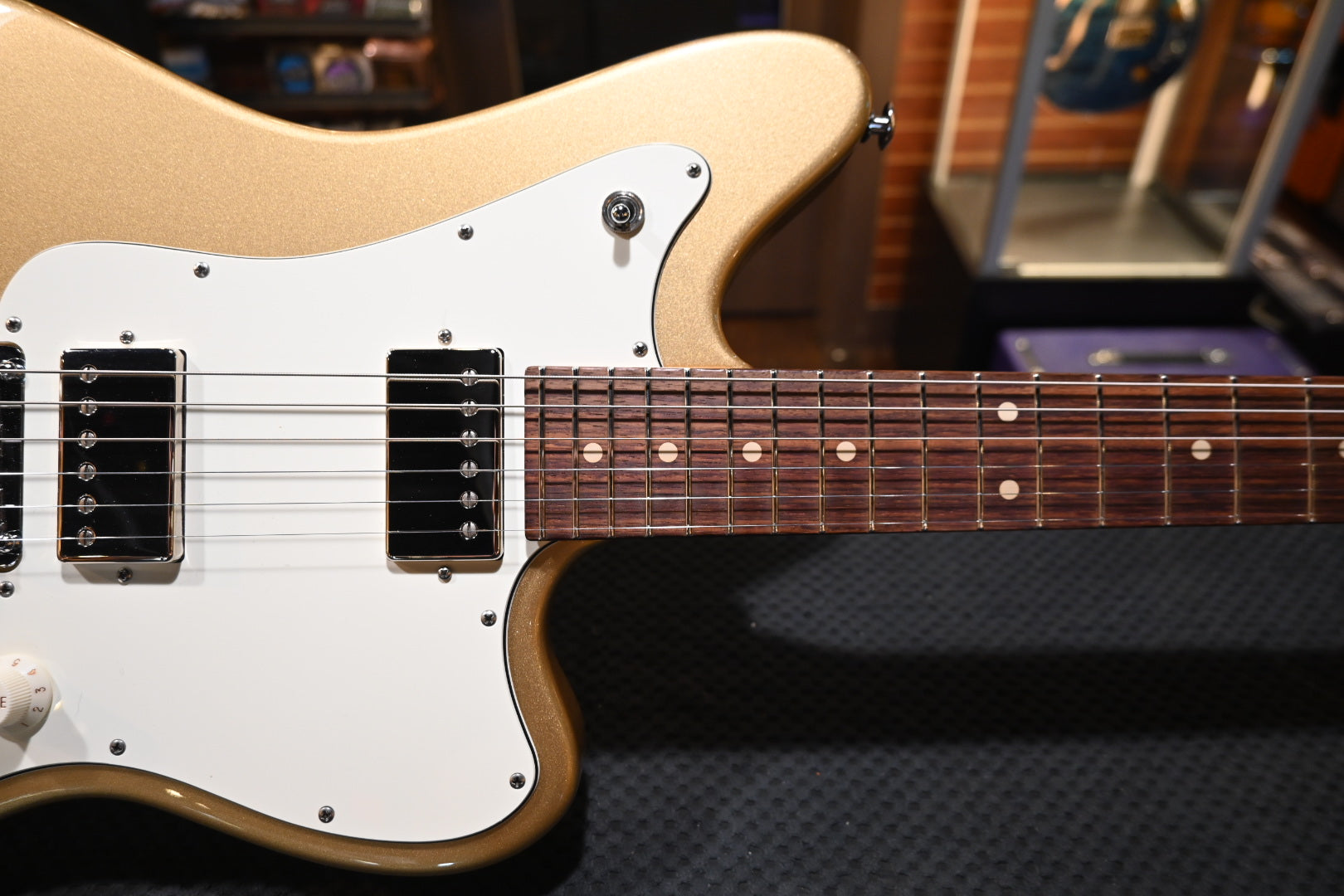 Suhr Classic JM HH Gotoh 510 - Gold Guitar #2237 - Danville Music
