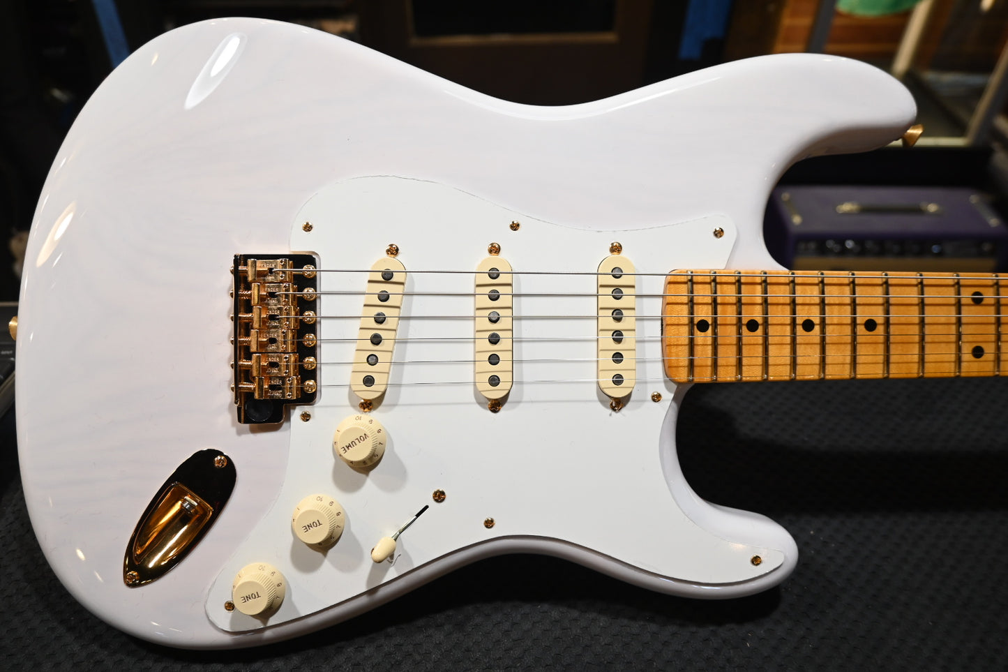 Fender Limited Edition American Vintage II 1957 Stratocaster - White Blonde Guitar #7911