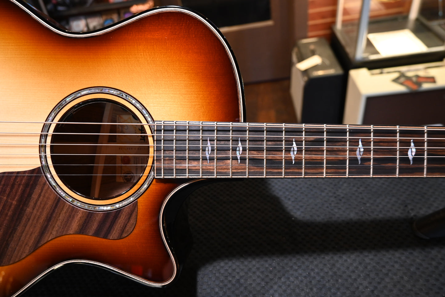 Taylor Builder’s Edition 814ce Adirondack/Honduran Rosewood - Shaded Edge Burst Guitar #6709 - Danville Music
