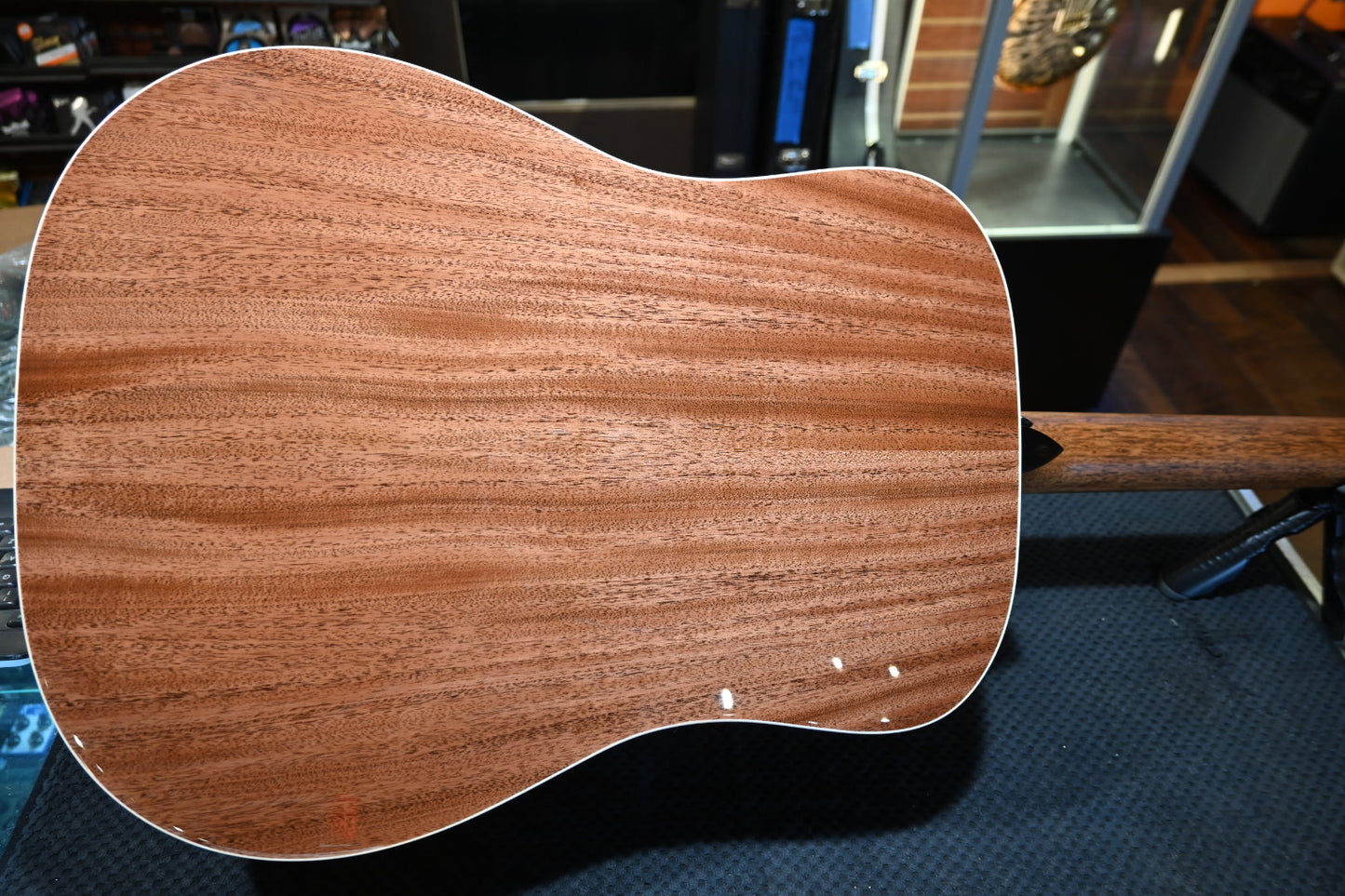 Taylor Gold Label 510e Guitar #6086