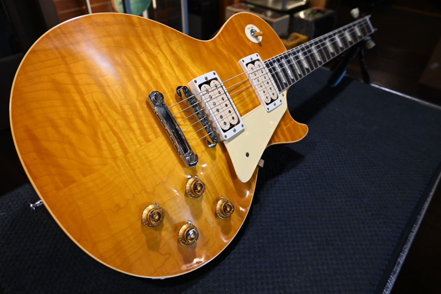Gibson Custom Shop 1959 Les Paul Standard Reissue BOTB Page 40 VOS - Sunburst Guitar #6702 - Danville Music