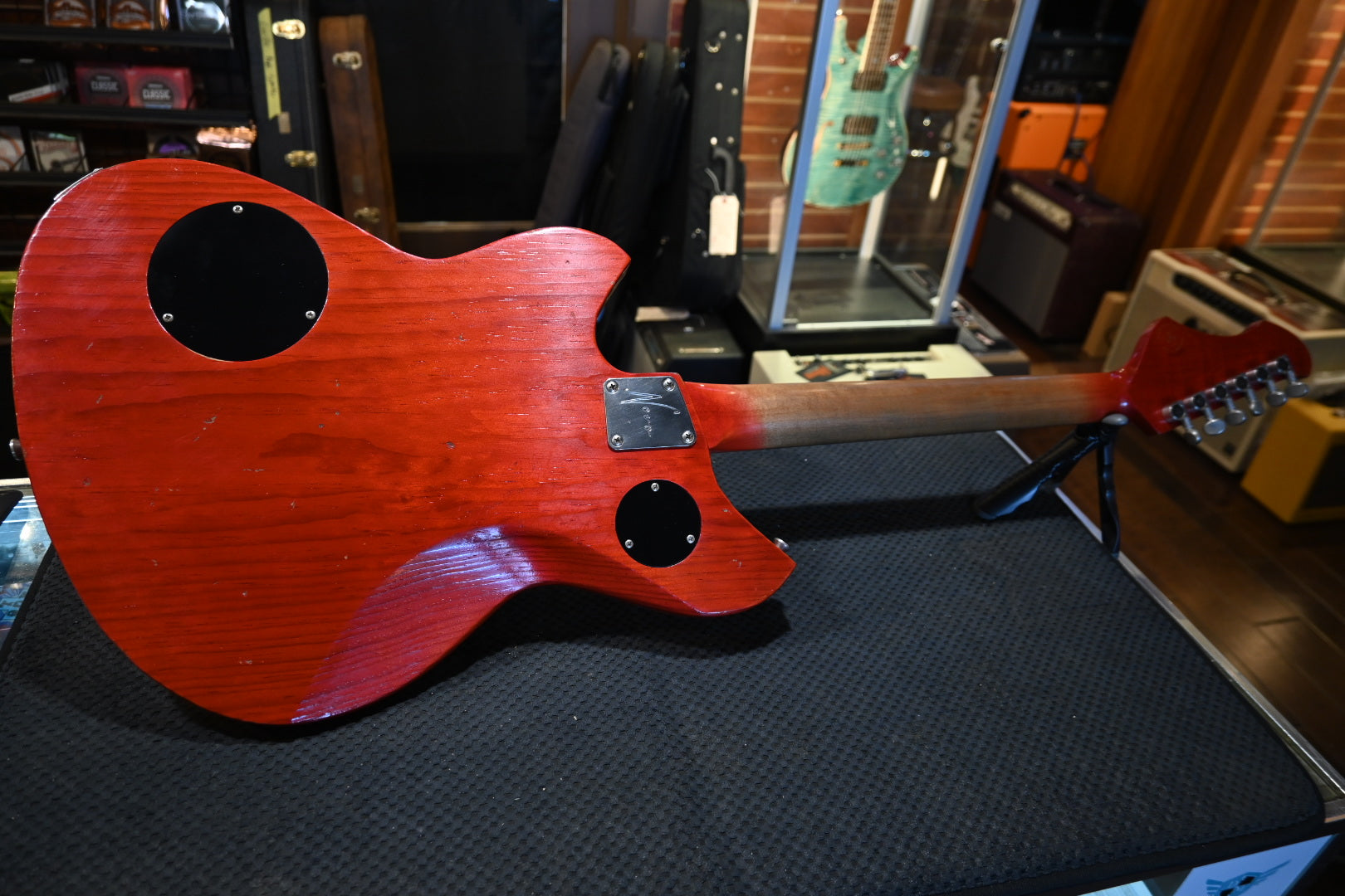 Novo Chambered Serus H2 Dealer Limited - Faded Cherry Burst Guitar #6302 - Danville Music
