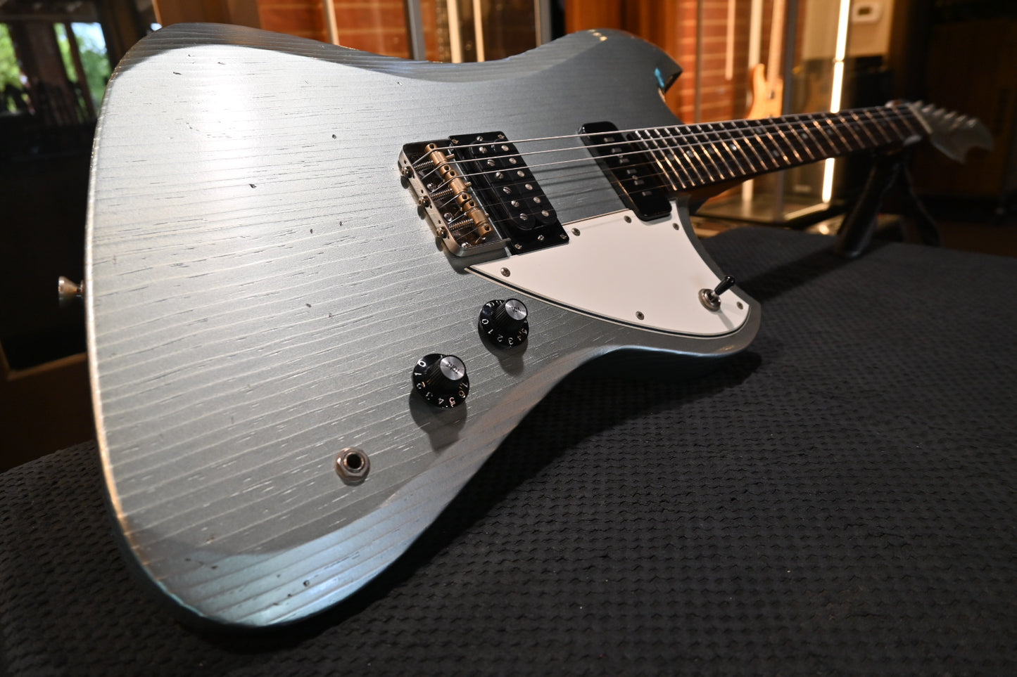 Novo Nucleus Voltur V2 - Ice Blue Metallic Guitar #2639 - Danville Music