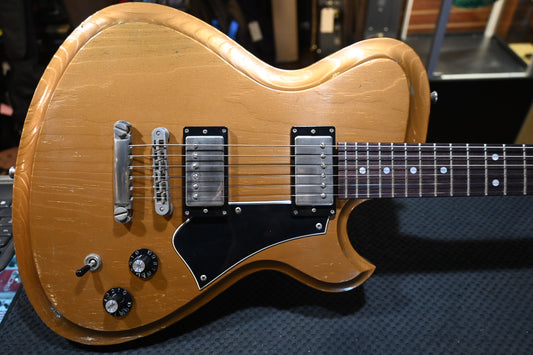 Novo Nucleus Solus H2 - Gold Top Gold Guitar #4497