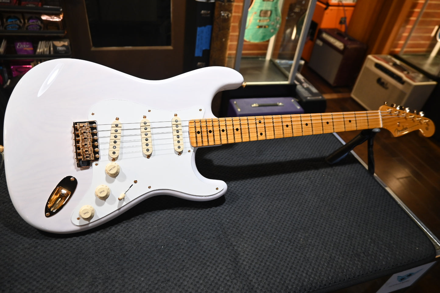 Fender Limited Edition American Vintage II 1957 Stratocaster - White Blonde Guitar #7911