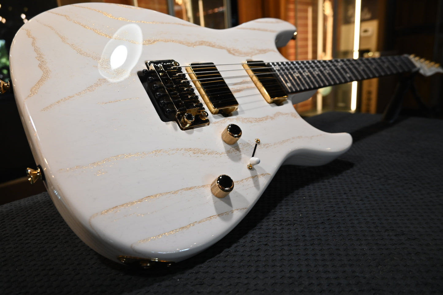 Tom Anderson Angel Player - White with Gold Doghair Guitar #926P