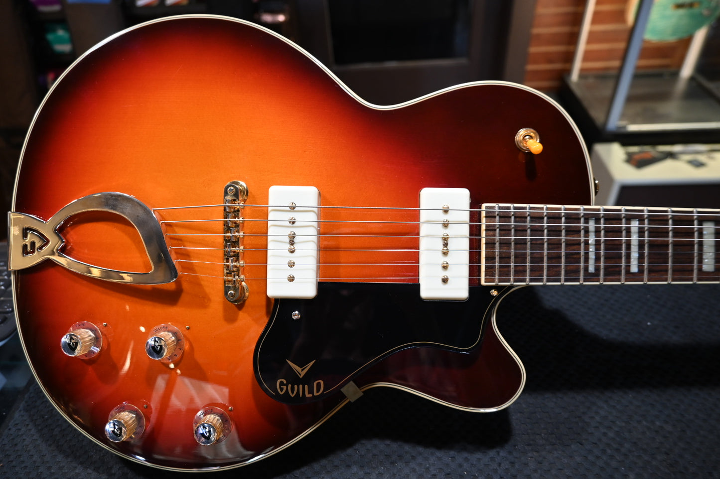 Guild KSG1 - Tobacco Burst Guitar #1616 USED - Danville Music