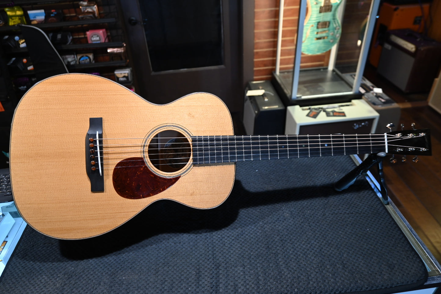 Collings 01 T Torrefied Sitka Spruce/Honduran Mahogany Guitar #6645 - Danville Music