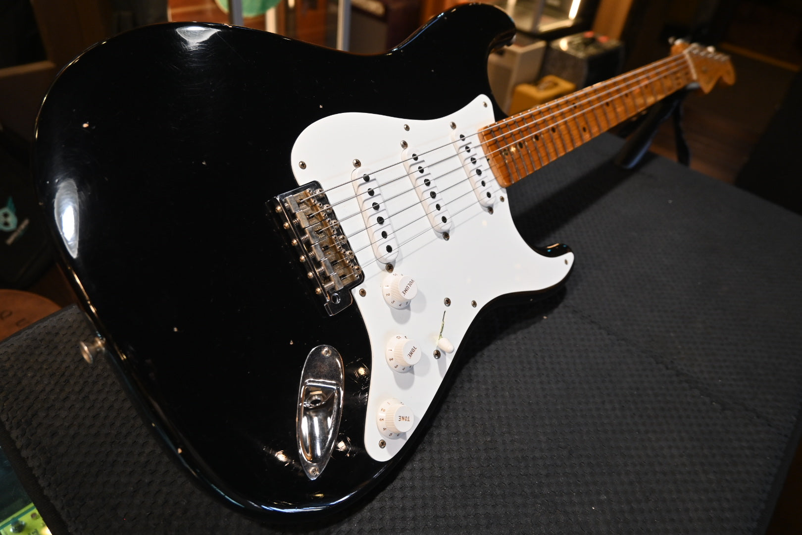 Fender Custom Shop 1955 Stratocaster Journeyman 2025 - Black Guitar #5969 - Danville Music