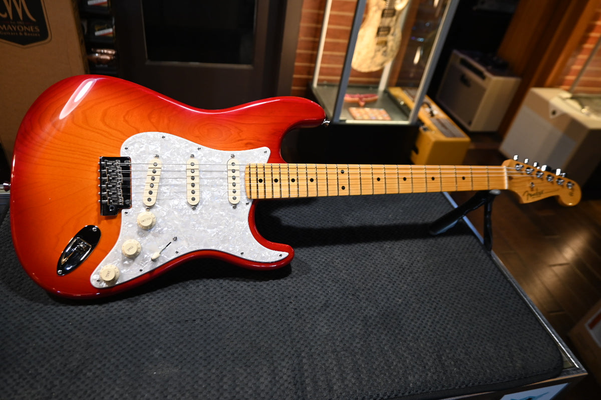 Fender American Professional Stratocaster - Aged Cherry Burst Guitar #0134