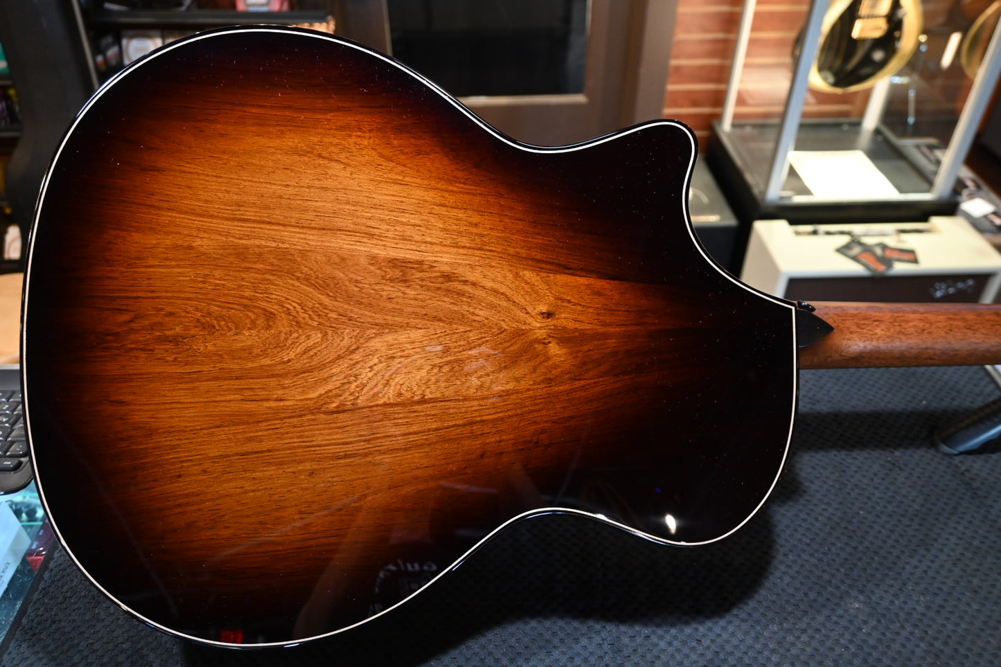 Taylor Builder’s Edition 814ce Adirondack/Honduran Rosewood - Shaded Edge Burst Guitar #6709 - Danville Music