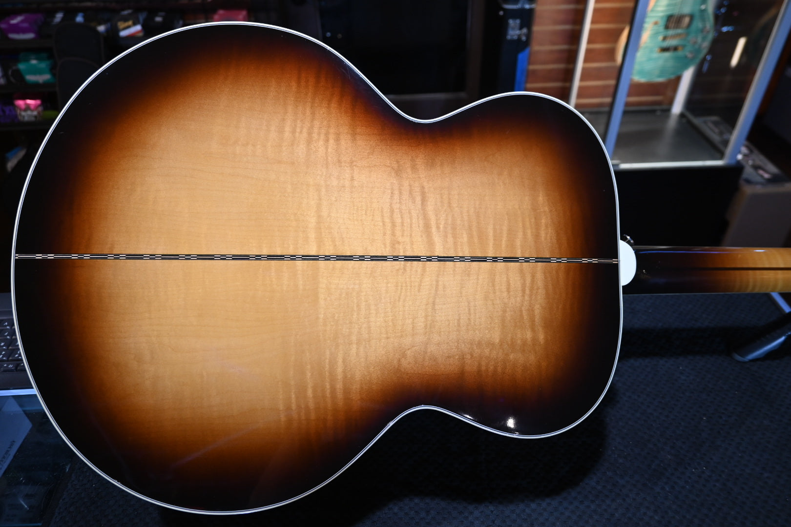 Gibson SJ-200 Standard 2018 - Tri Burst Guitar #7010 - Danville Music