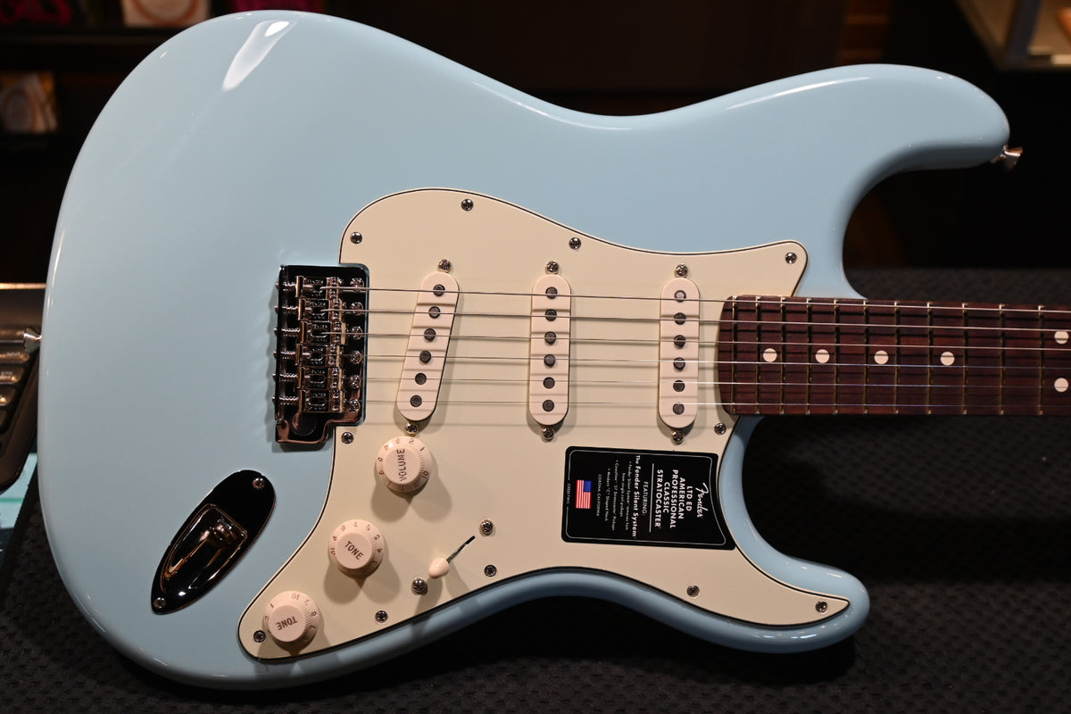 Fender Limited Edition American Professional Classic Stratocaster w/ Fender Silent System Guitar - Daphne Blue #4986