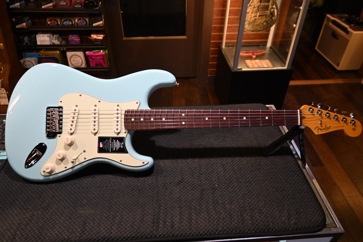 Fender Limited Edition American Professional Classic Stratocaster w/ Fender Silent System Guitar - Daphne Blue #4986