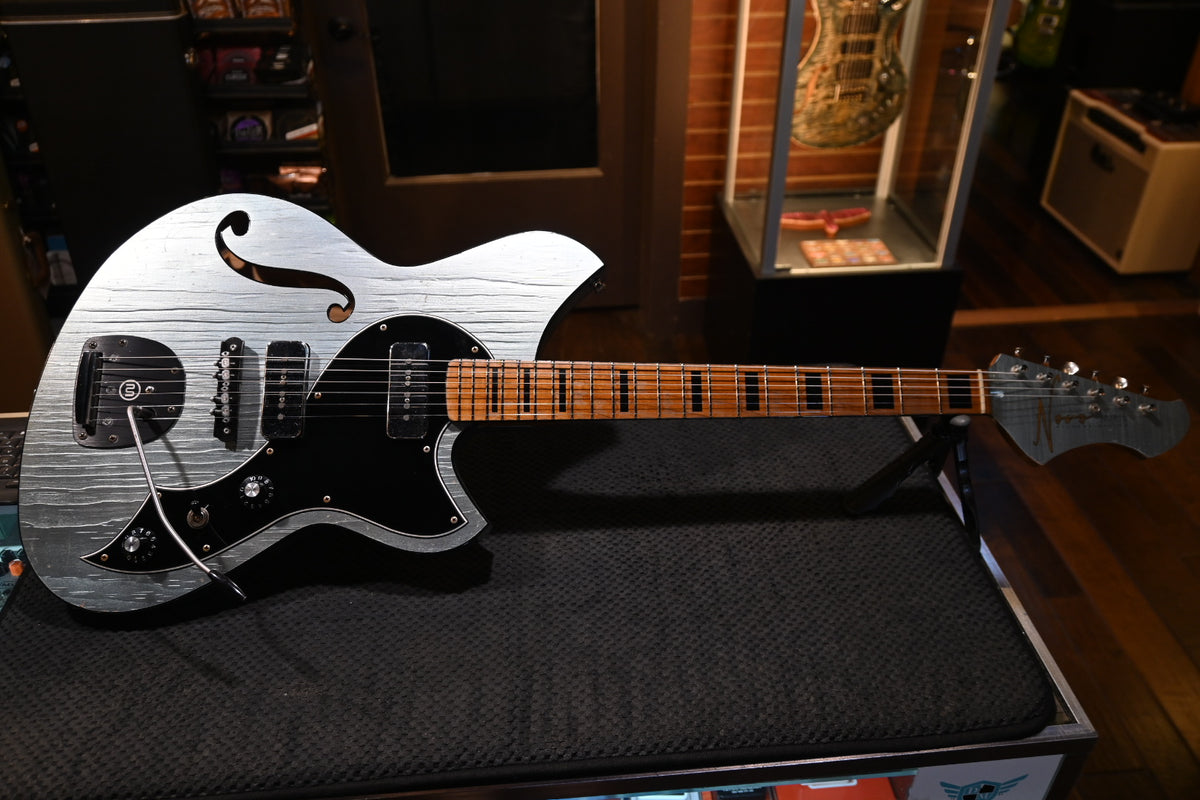 Novo Custom Miris J 2021 - Ice Blue Metallic Guitar #2089