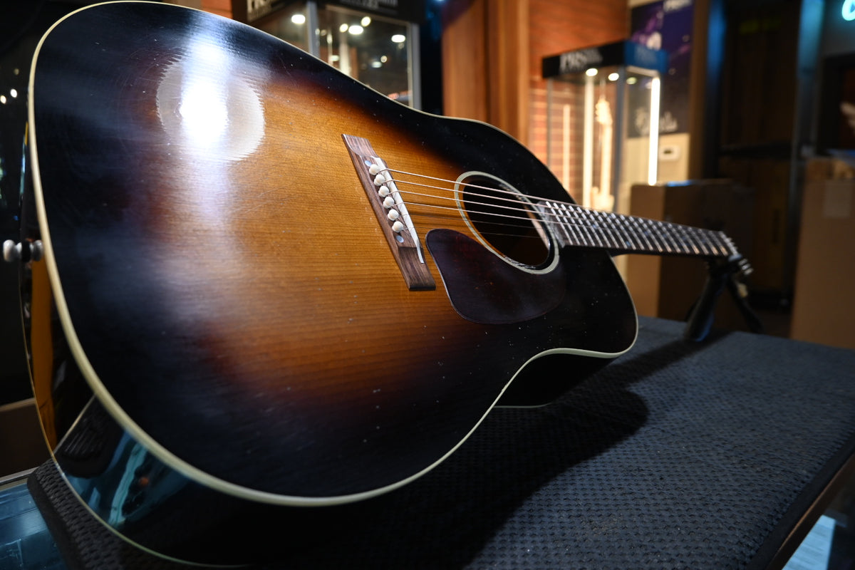Gibson Custom Shop 1942 Banner J-45 Murphy Lab Light Aged - Vintage Sunburst Guitar #6012