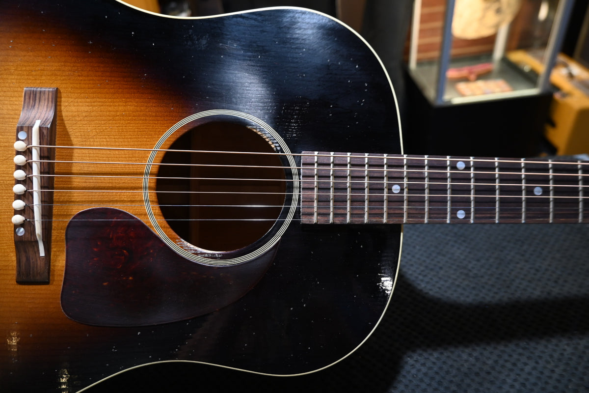 Gibson Custom Shop 1942 Banner J-45 Murphy Lab Light Aged - Vintage Sunburst Guitar #6012