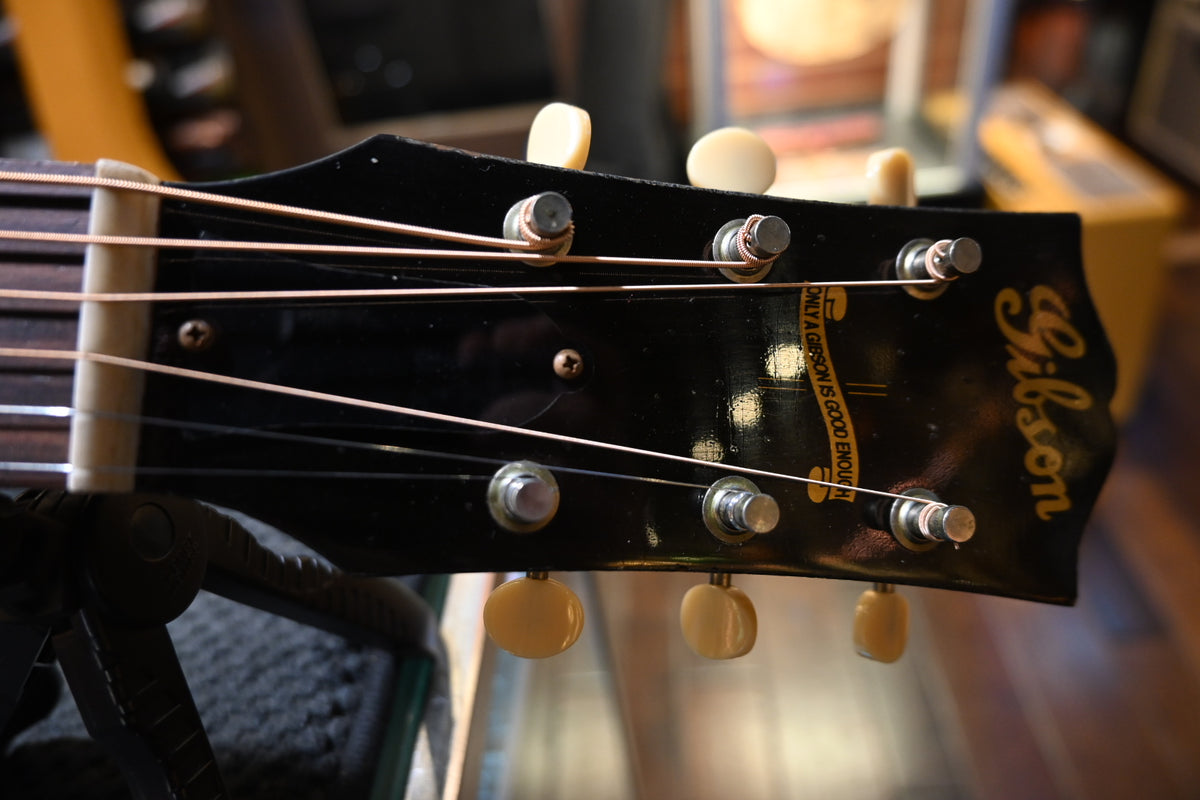 Gibson Custom Shop 1942 Banner J-45 Murphy Lab Light Aged - Vintage Sunburst Guitar #6012