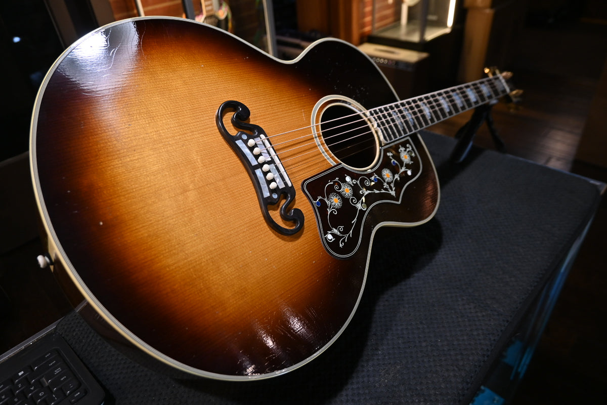 Gibson Custom Shop Pre-War SJ-200 Rosewood 2025 - Faded Vintage Sunburst Guitar #5050 - Danville Music